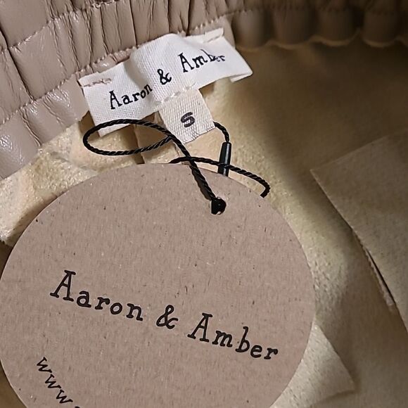 NWT Faux Leather Wide Leg Cropped Cargo Pants - Picture 5 of 9